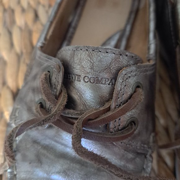 FRYE Leather gold boat shoes size 6.5 - Picture 2 of 12